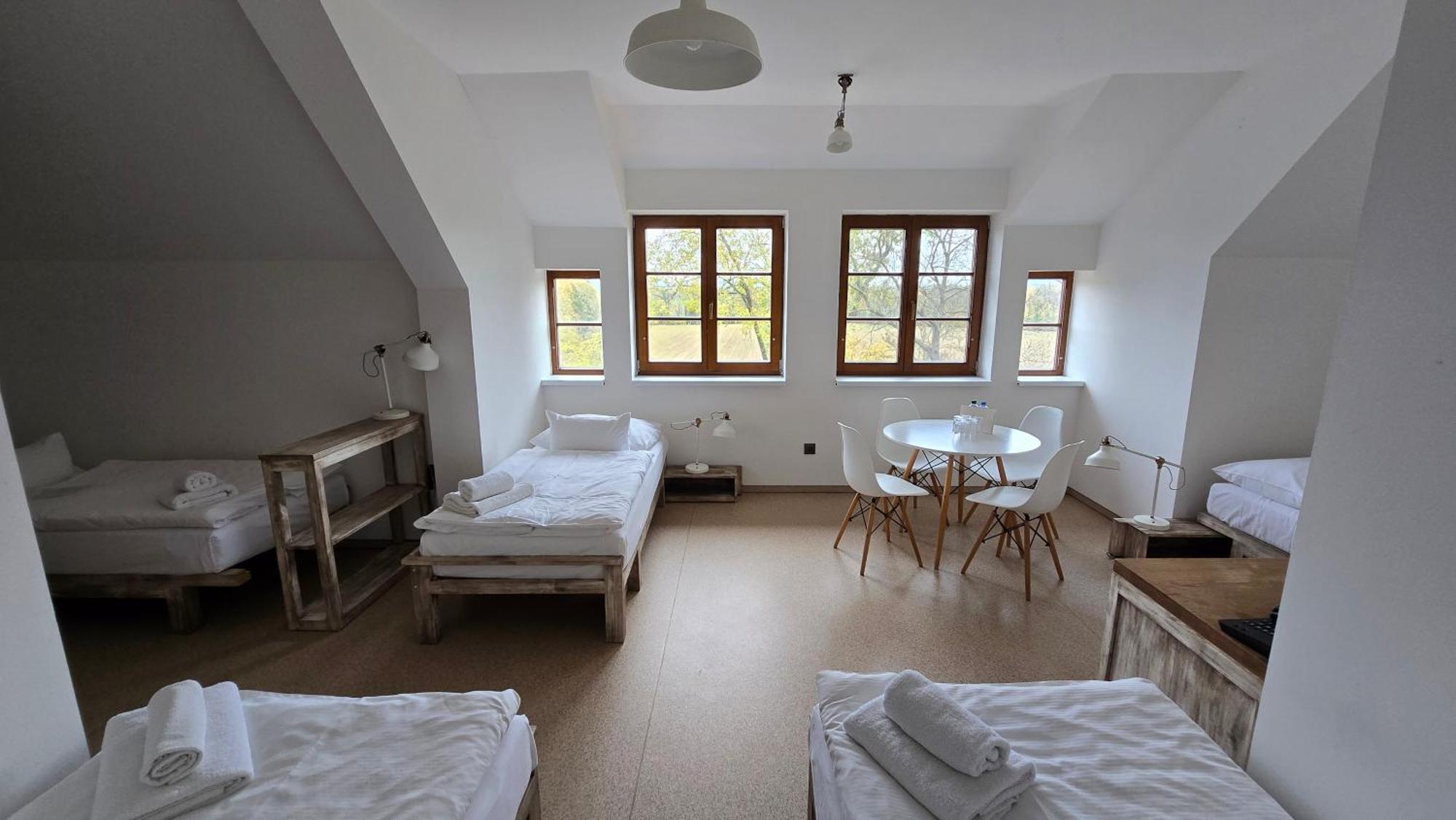 Dvur Perlova Voda Budyne nad Ohri エクステリア 写真