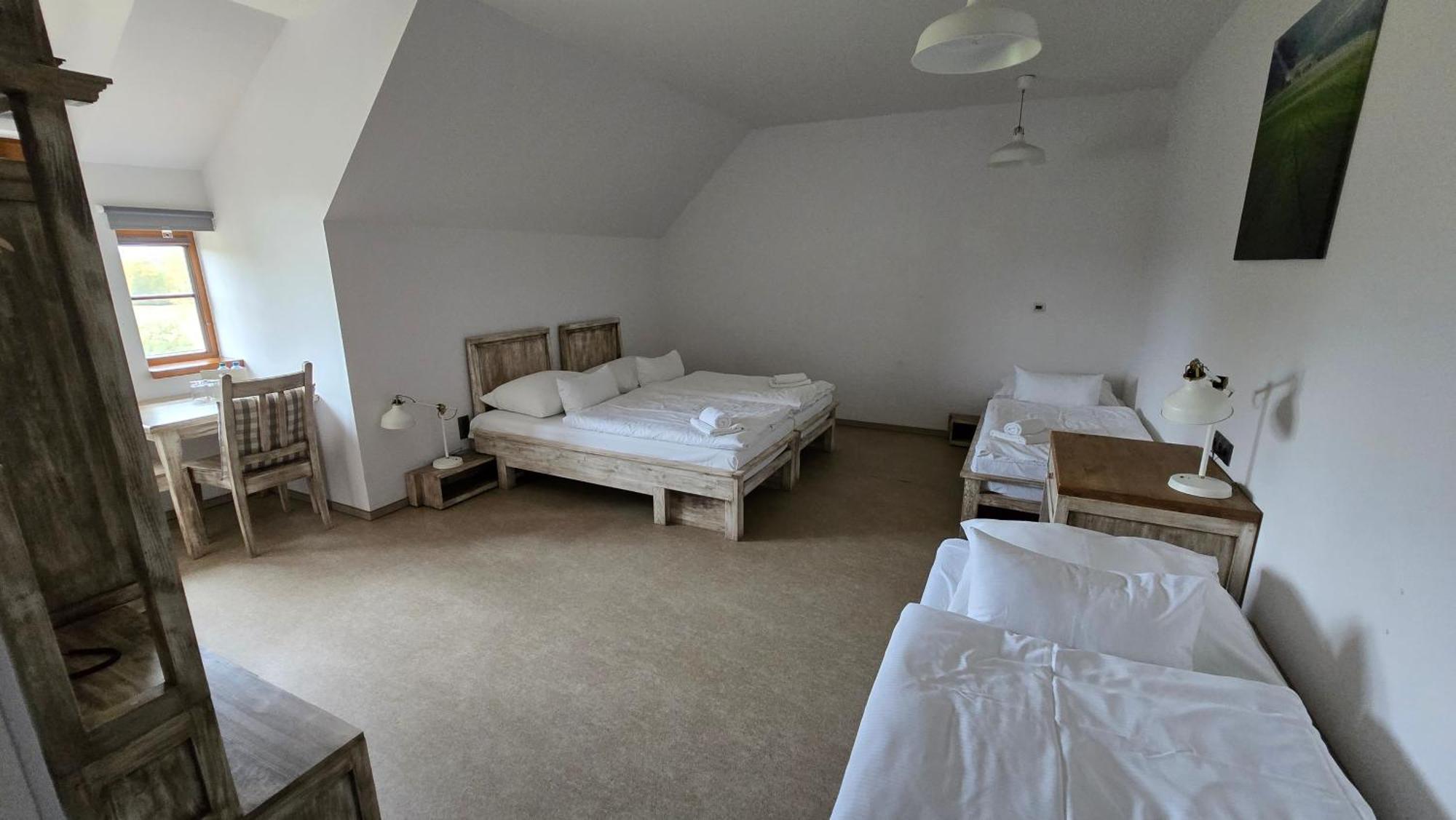 Dvur Perlova Voda Budyne nad Ohri エクステリア 写真