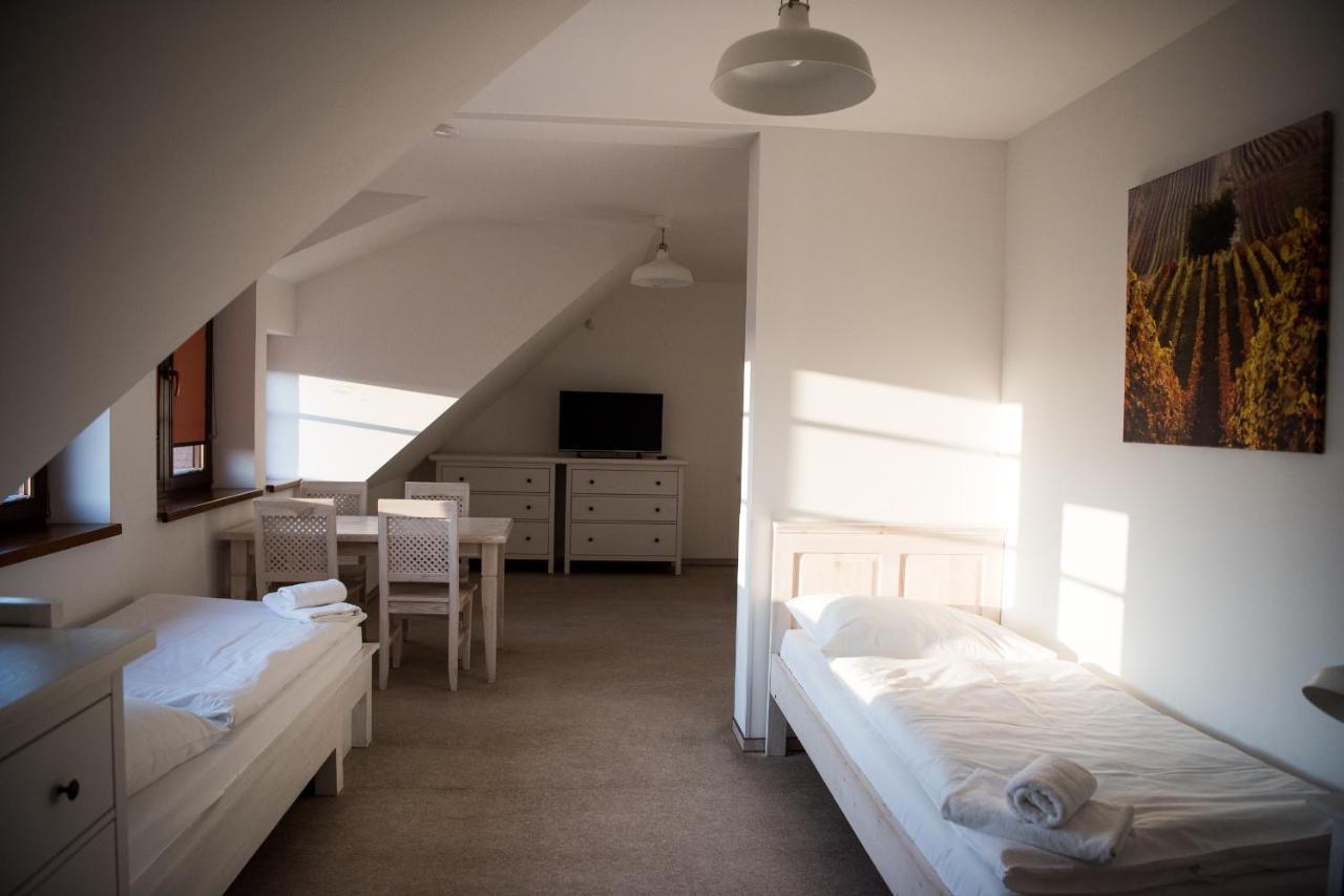 Dvur Perlova Voda Budyne nad Ohri エクステリア 写真